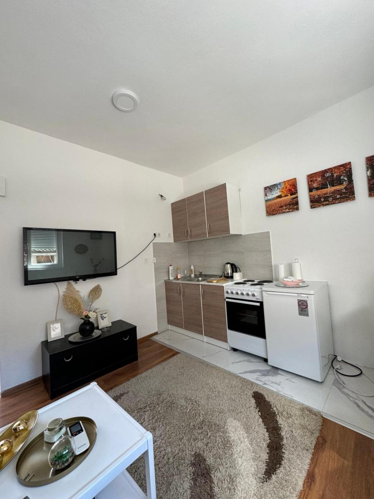 Apartman Nar Mostar Exteriör bild